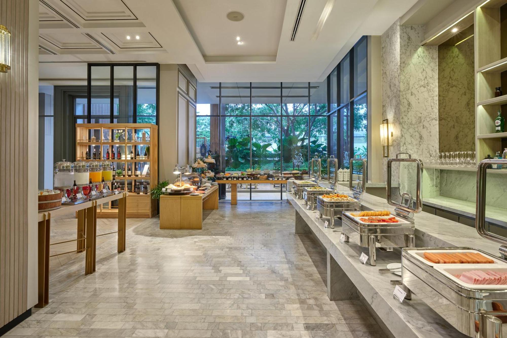 The Park Nine Hotel Suvarnabhumi Bangkok Exteriér fotografie The buffet at the hotel